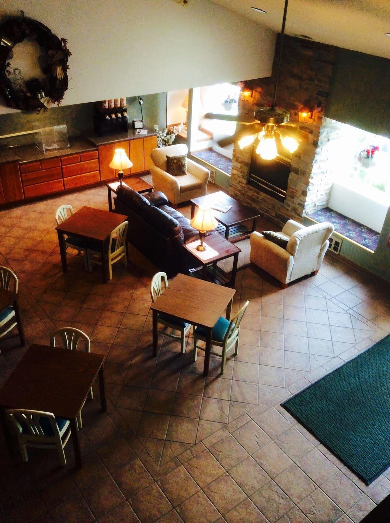 Forty Club Inn Deerwood Exterior foto